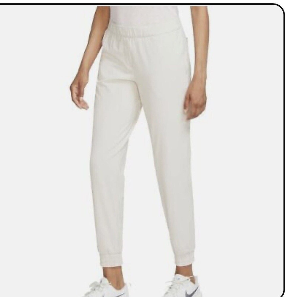 Nike Women's Pants Medium Flex UV Golf Joggers Light Orewood Brown CK5811-104